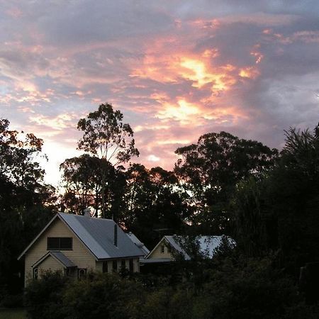 Glass House Mountains Ecolodge 외부 사진