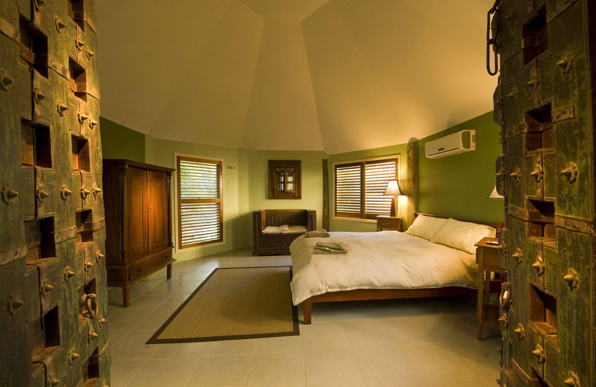 Glass House Mountains Ecolodge 외부 사진